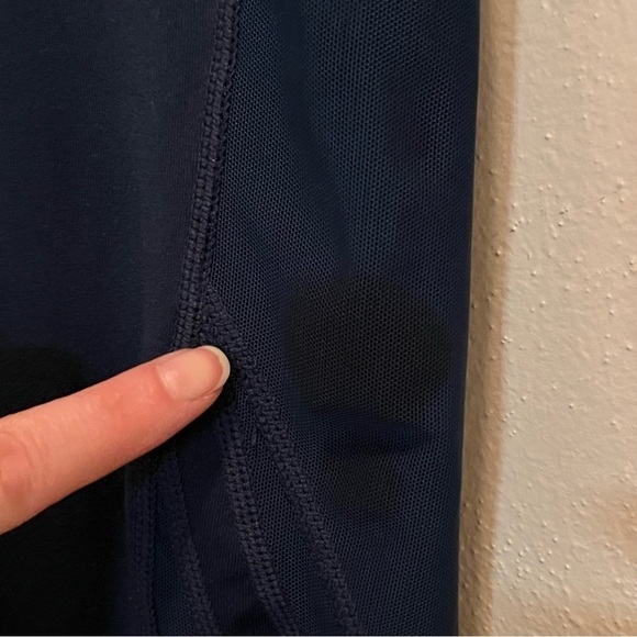 Gymshark Cropped Leggings Blue Women’s Size Extra Small - Picture 3 of 11